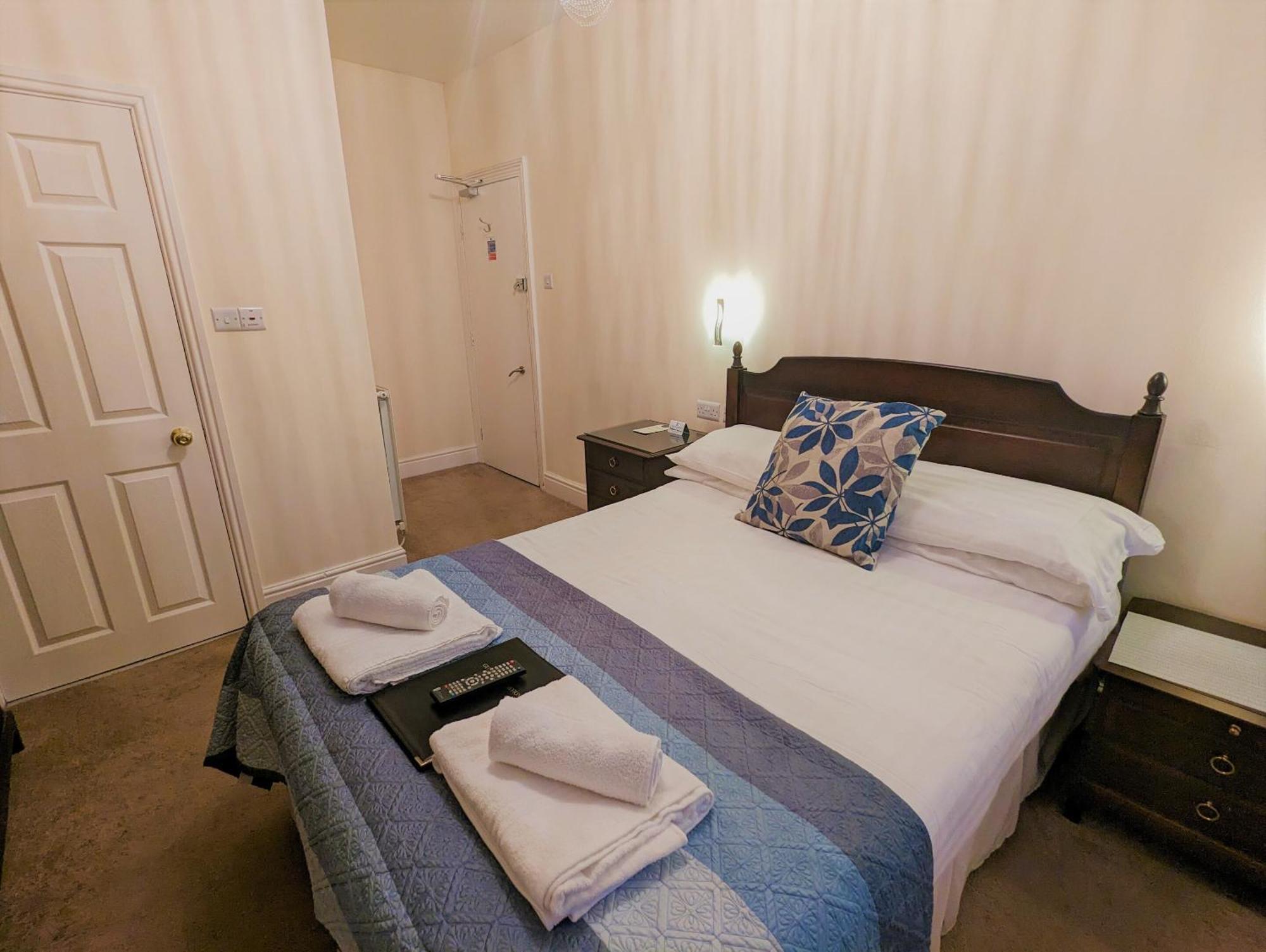 The Senarth Bed and Breakfast Llandudno Buitenkant foto