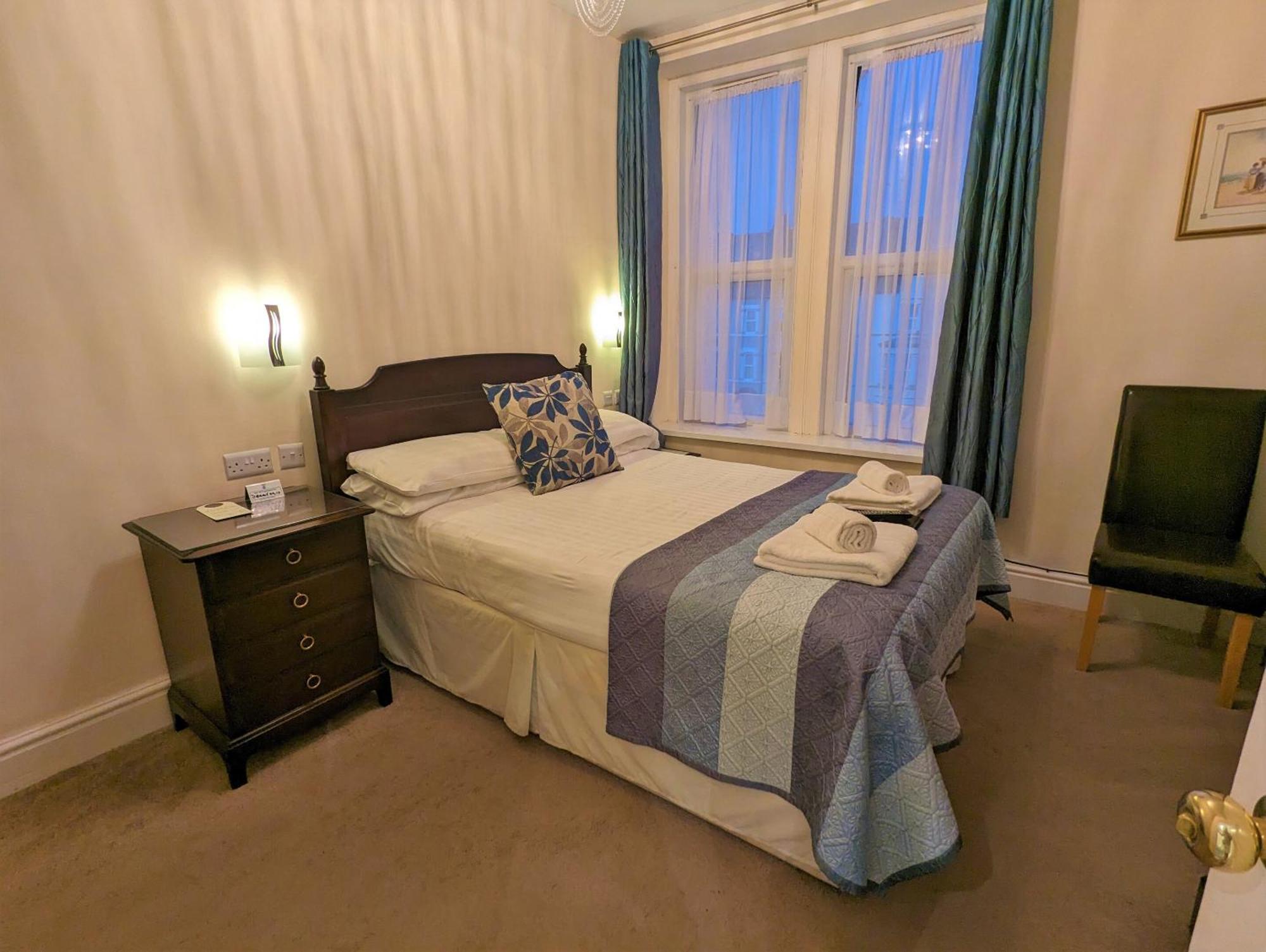 The Senarth Bed and Breakfast Llandudno Buitenkant foto