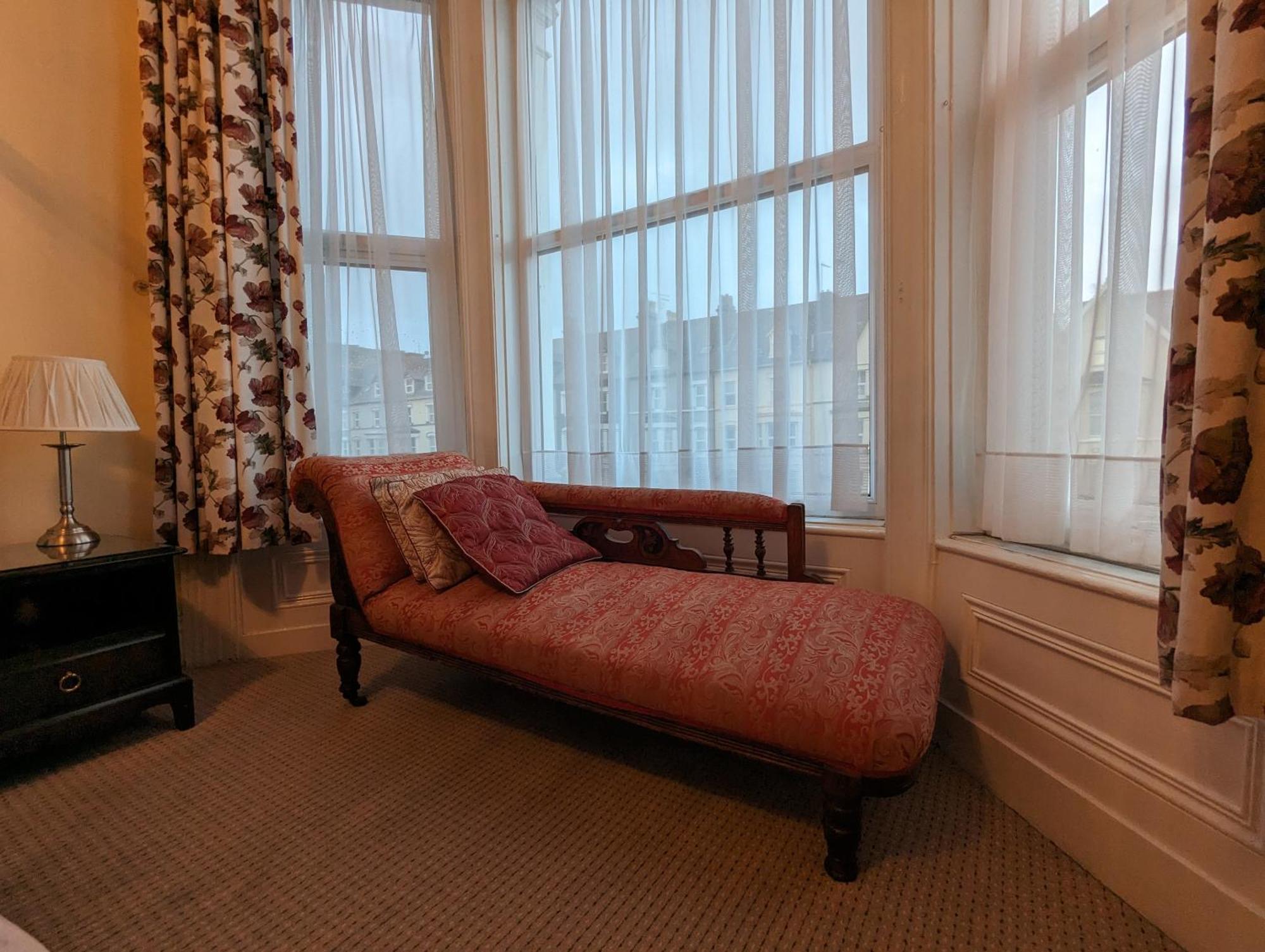 The Senarth Bed and Breakfast Llandudno Buitenkant foto